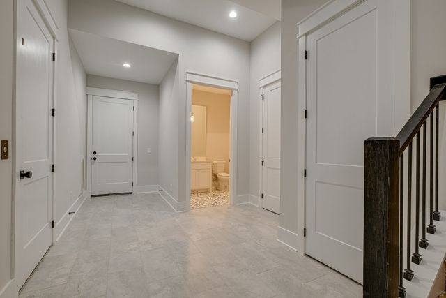 3004 Strickland Dr, Nashville, TN 37221