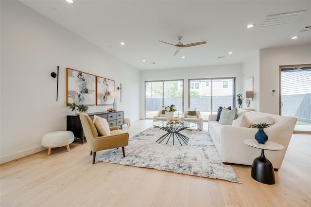 6008 Maxie Street, Houston, TX 77007