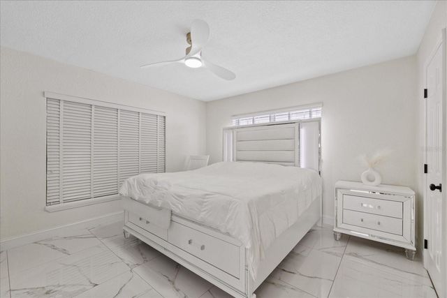 6909 N LOIS AVENUE, Tampa, FL 33614