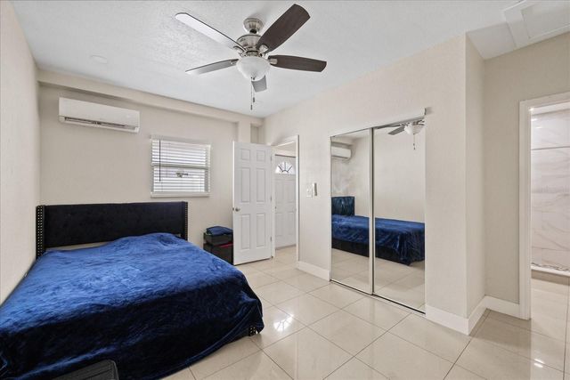 6909 N LOIS AVENUE, Tampa, FL 33614