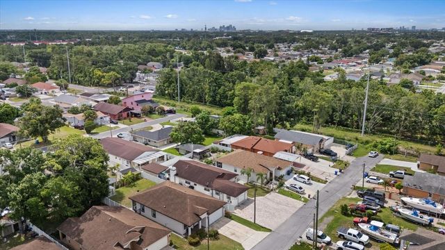 6909 N LOIS AVENUE, Tampa, FL 33614