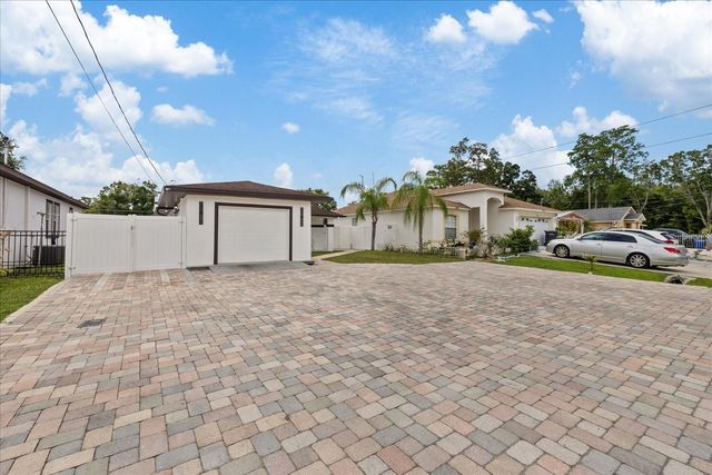 6909 N LOIS AVENUE, Tampa, FL 33614