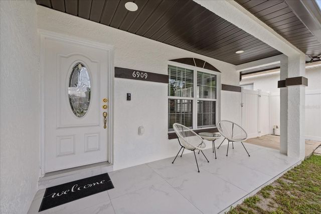 6909 N LOIS AVENUE, Tampa, FL 33614