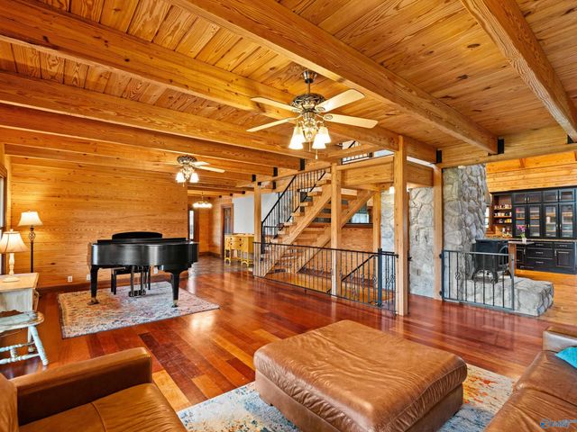 760 Charley Patterson Road, New Market, AL 35761