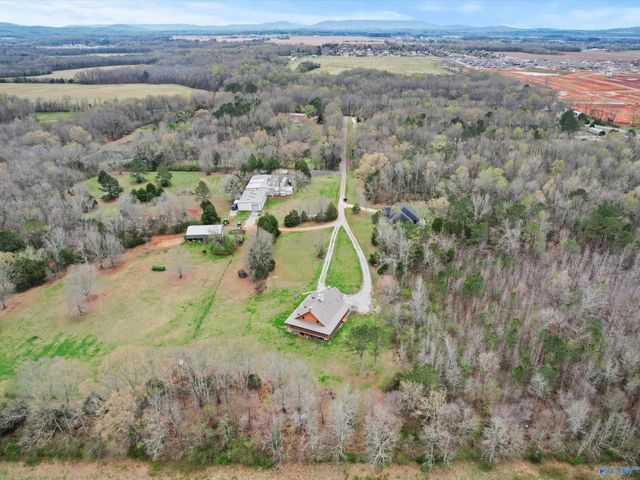 760 Charley Patterson Road, New Market, AL 35761