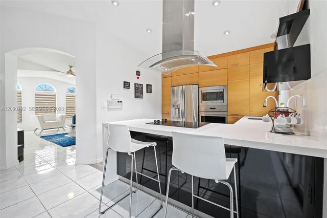 2715 SW 137th Ter, Miramar, FL 33027