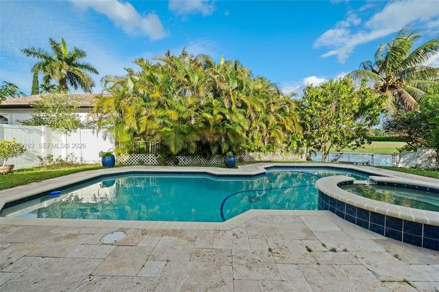 2715 SW 137th Ter, Miramar, FL 33027