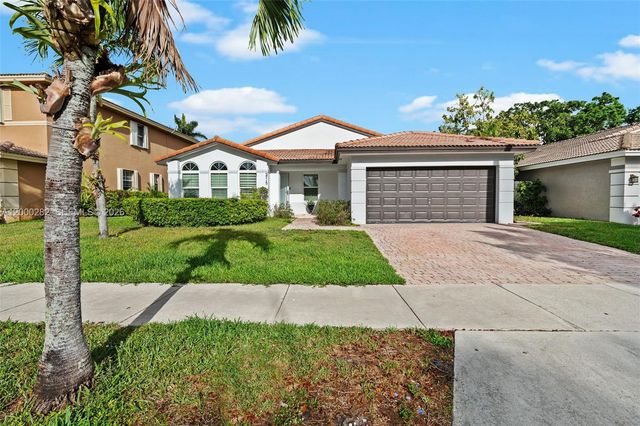 2715 SW 137th Ter, Miramar, FL 33027