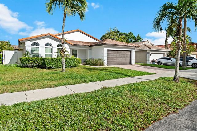 2715 SW 137th Ter, Miramar, FL 33027