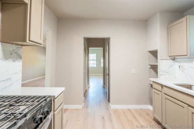 12 E Mill Avenue, Sapulpa, OK 74066