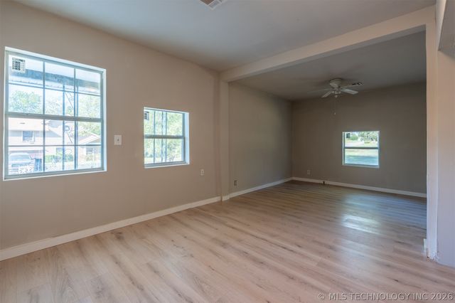 12 E Mill Avenue, Sapulpa, OK 74066