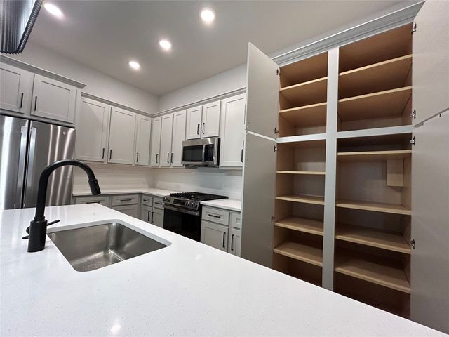 539 Mission Trail, Arlington, TX 76010