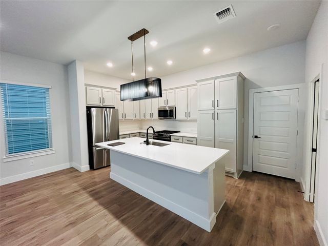 539 Mission Trail, Arlington, TX 76010