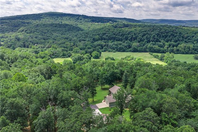 334 Mineral Springs Road, West Fork, AR 72774