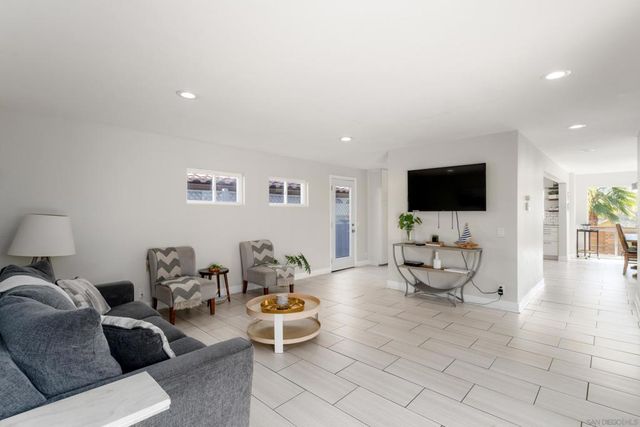 1920 Beryl St, San Diego, CA 92109