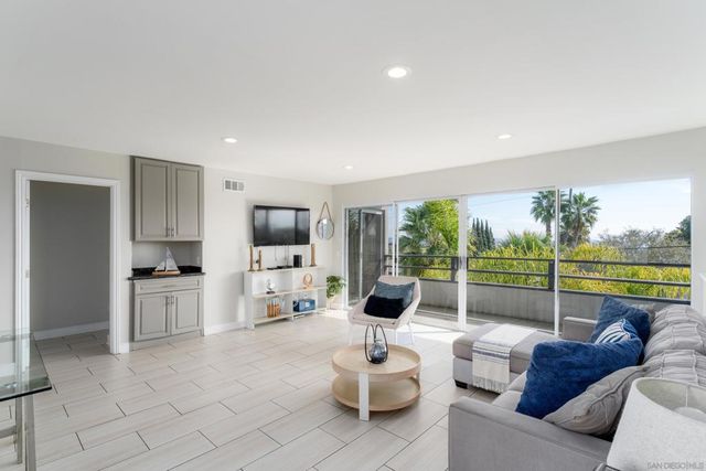 1920 Beryl St, San Diego, CA 92109