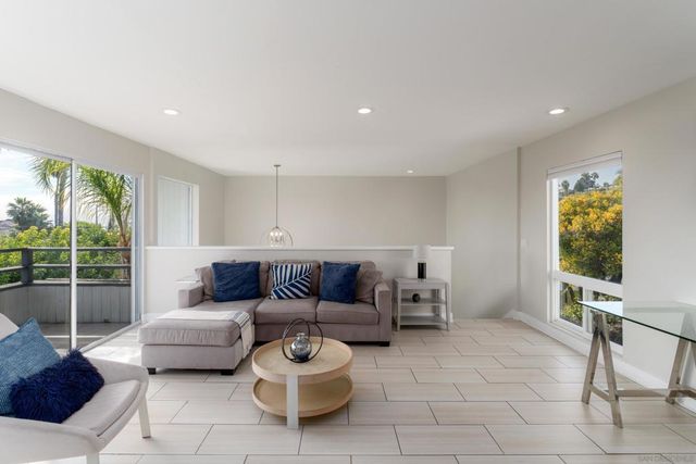 1920 Beryl St, San Diego, CA 92109