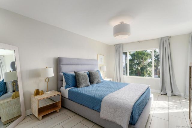 1920 Beryl St, San Diego, CA 92109