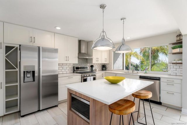 1920 Beryl St, San Diego, CA 92109