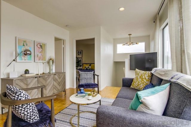 1920 Beryl St, San Diego, CA 92109