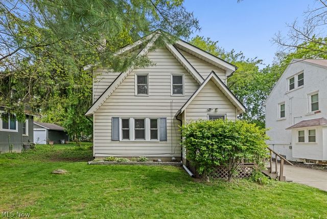 1393 Bryden Drive, Akron, OH 44313
