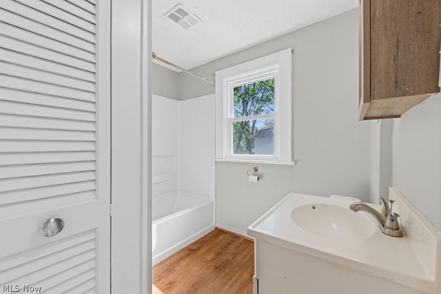 1393 Bryden Drive, Akron, OH 44313