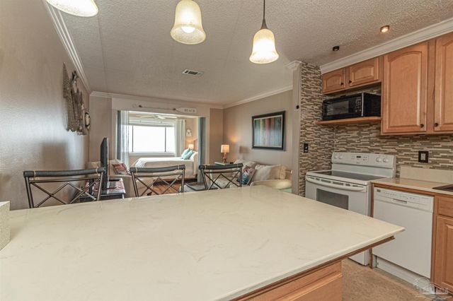 7453 Sunset Harbor Dr 1-311, Navarre Beach, FL 32566