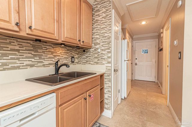 7453 Sunset Harbor Dr 1-311, Navarre Beach, FL 32566