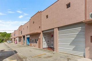 16637 SW 117th Ave 8B, Miami, FL 33177