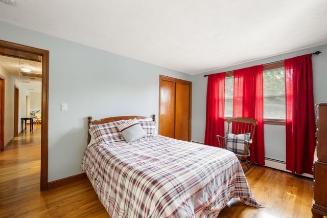 28 Evergreen Avenue, Braintree, MA 02184