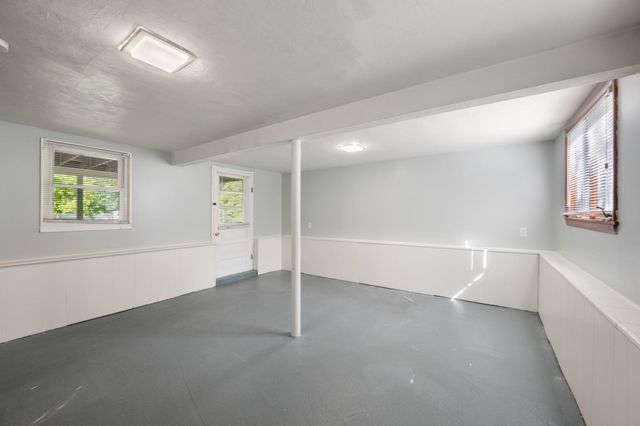 28 Evergreen Avenue, Braintree, MA 02184