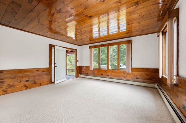 28 Evergreen Avenue, Braintree, MA 02184