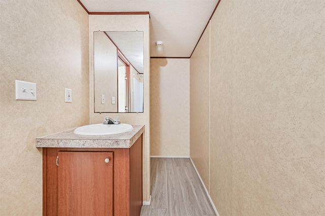 4702 10th Street, Bacliff, TX 77518