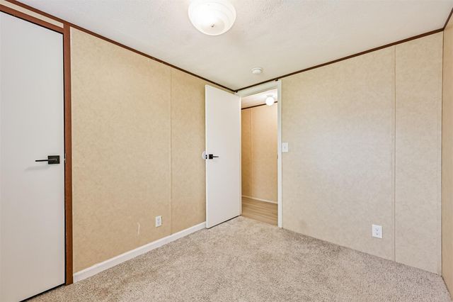 4702 10th Street, Bacliff, TX 77518