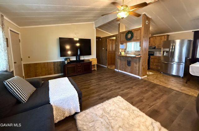 3300 W 15th 389, Rosamond, CA 93560