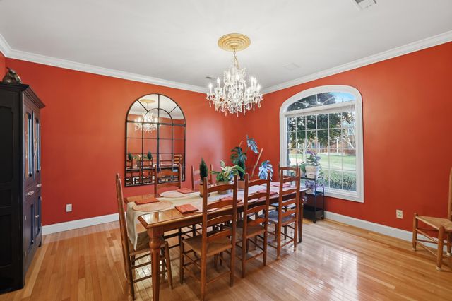 120 Old Pond Way, Richmond, KY 40475