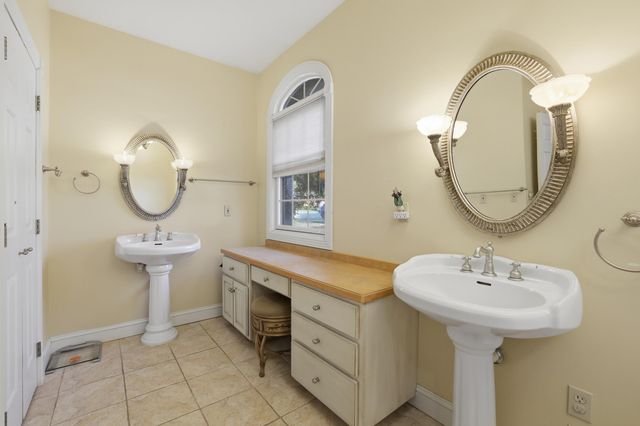 120 Old Pond Way, Richmond, KY 40475