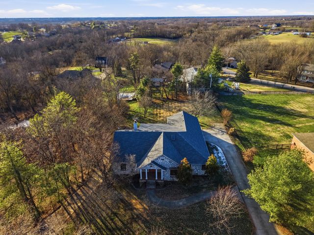 120 Old Pond Way, Richmond, KY 40475