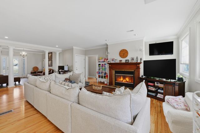 120 Old Pond Way, Richmond, KY 40475