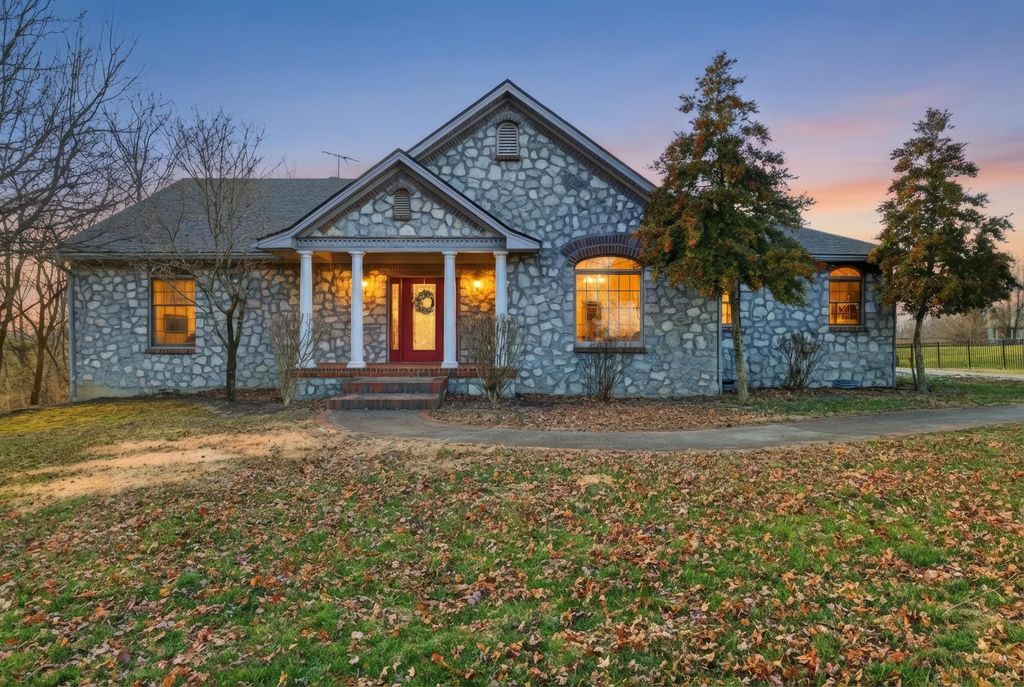 120 Old Pond Way, Richmond, KY 40475