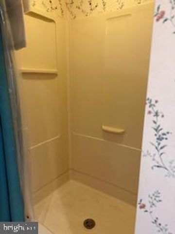 916 LOG COLLEGE DR, Warminster, PA 18974