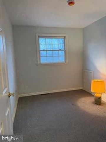 916 LOG COLLEGE DR, Warminster, PA 18974