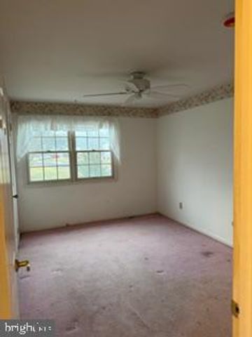 916 LOG COLLEGE DR, Warminster, PA 18974