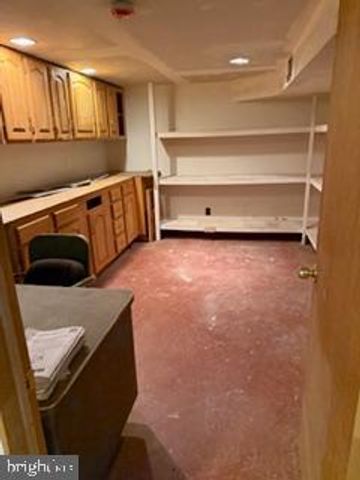 916 LOG COLLEGE DR, Warminster, PA 18974