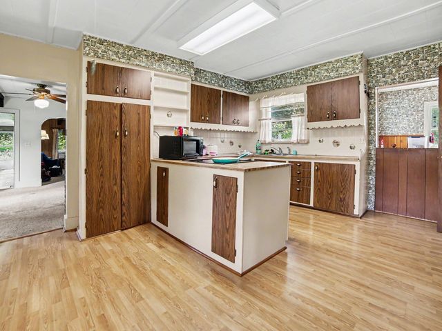 312 N Bear Lake Road, Muskegon, MI 49445