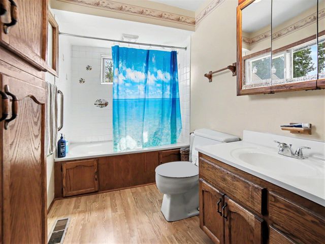 312 N Bear Lake Road, Muskegon, MI 49445