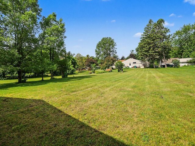 312 N Bear Lake Road, Muskegon, MI 49445