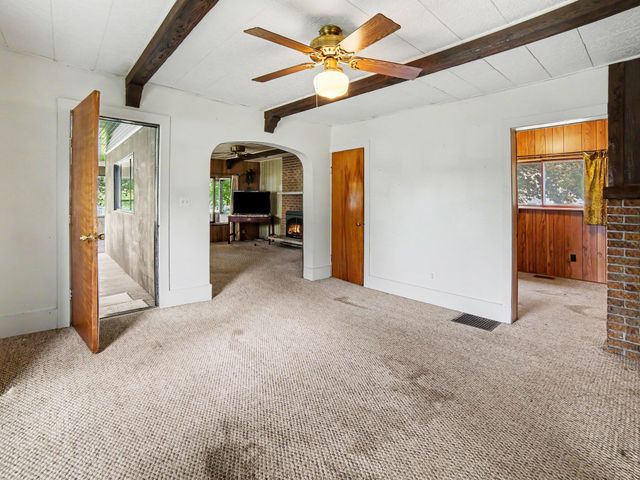 312 N Bear Lake Road, Muskegon, MI 49445