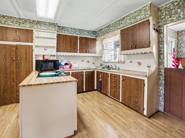 312 N Bear Lake Road, Muskegon, MI 49445