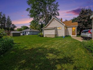 312 N Bear Lake Road, Muskegon, MI 49445